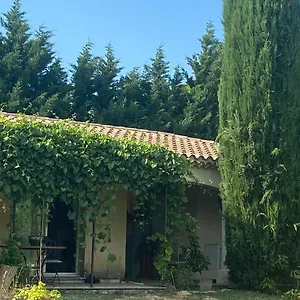https://les-trois-cypres.fr-provencehotel.com