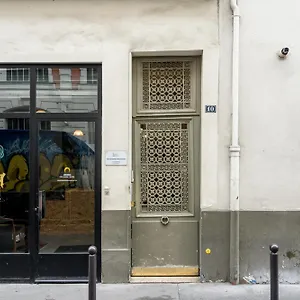 Elegant And Modern Parisian Charm Appartamento