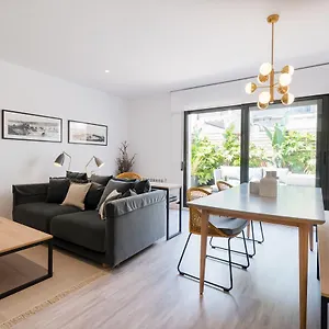 Petit Luxe , Terrassa España