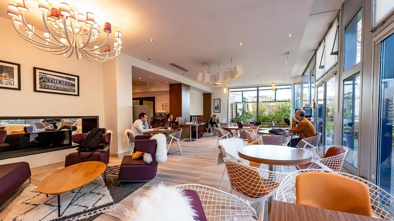 Mercure Paris Montmartre Sacre Coeur France